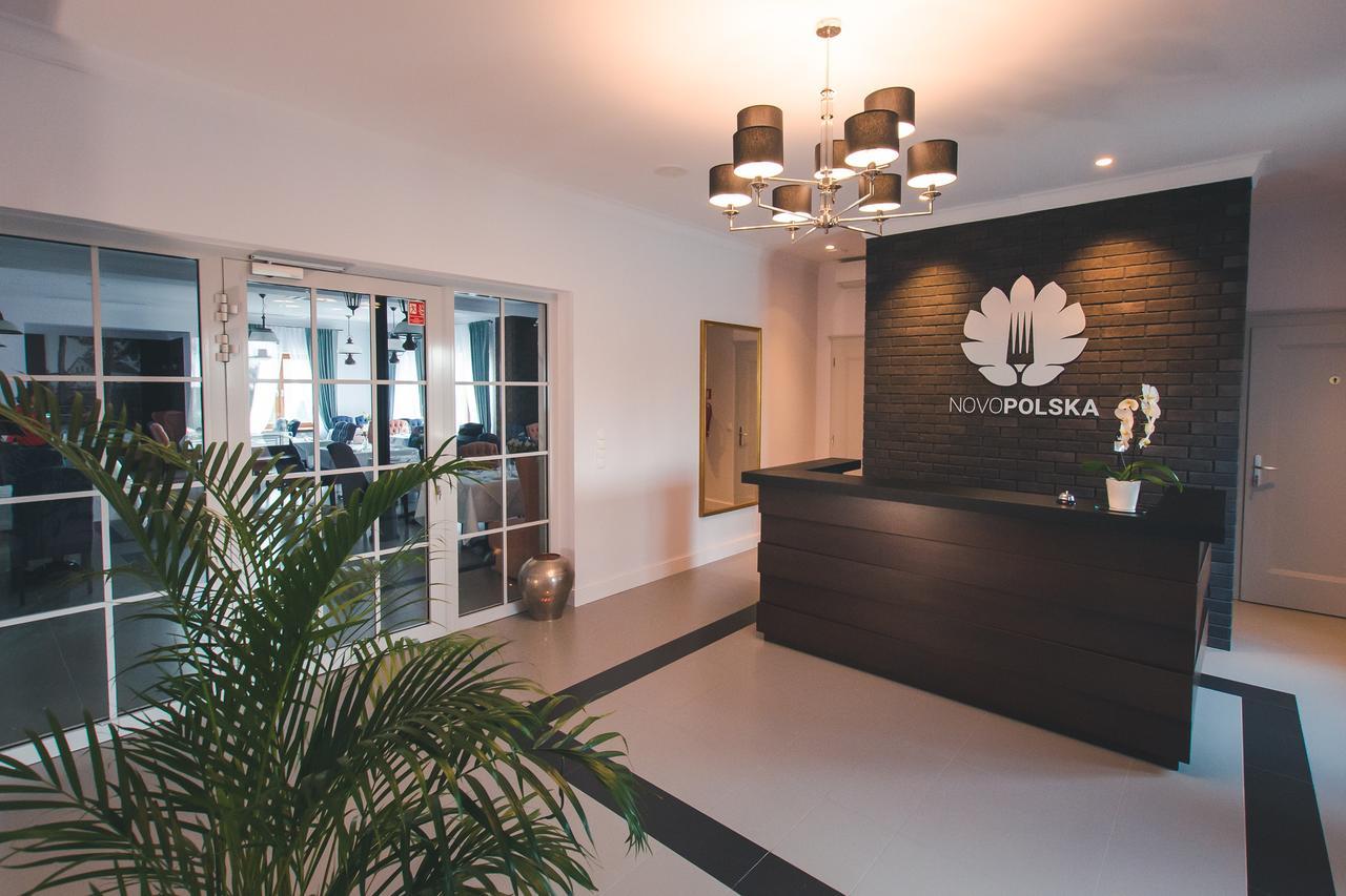 Novopolska - Hotel I Restauracja Kościan エクステリア 写真