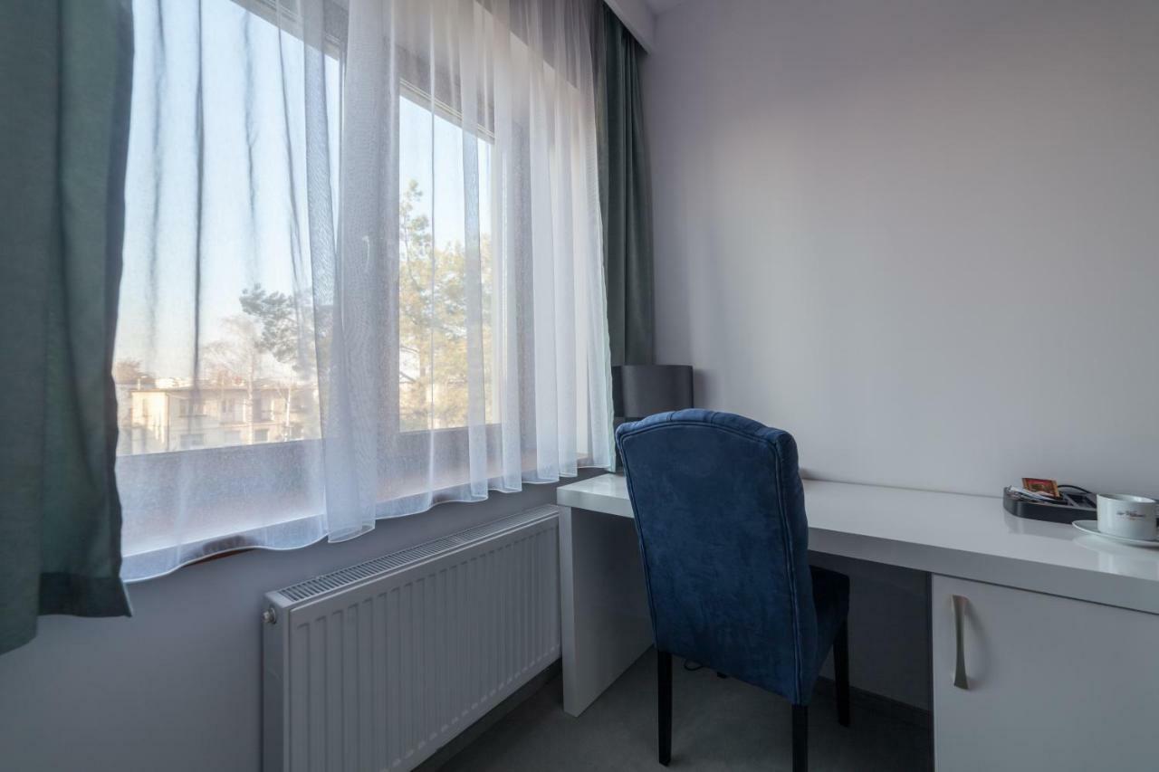 Novopolska - Hotel I Restauracja Kościan エクステリア 写真