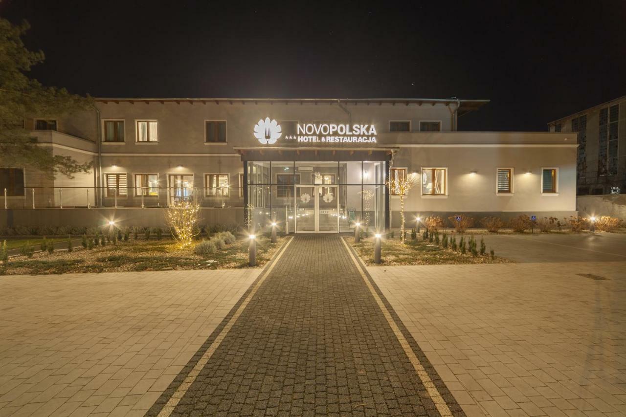 Novopolska - Hotel I Restauracja Kościan エクステリア 写真
