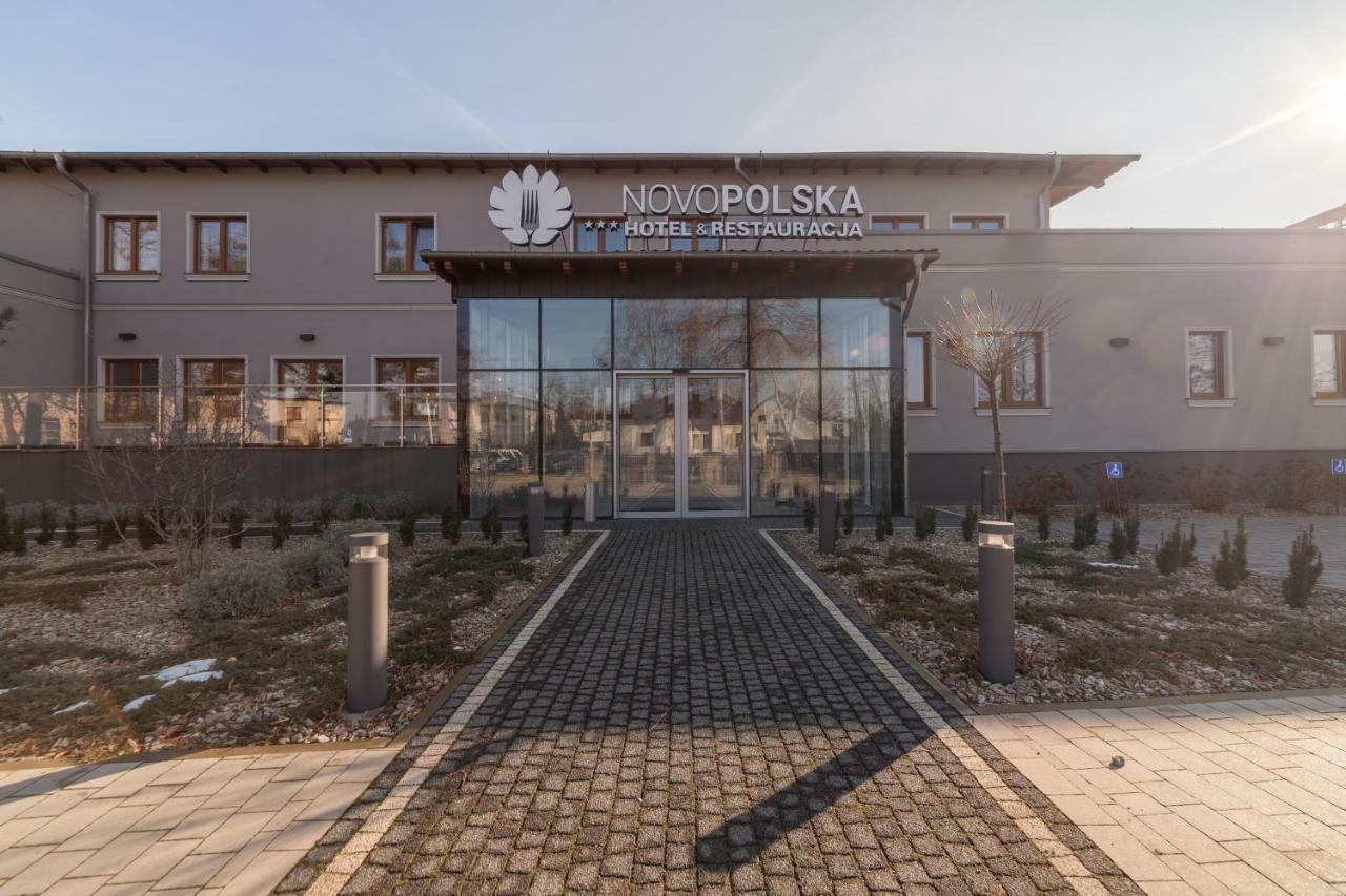 Novopolska - Hotel I Restauracja Kościan エクステリア 写真