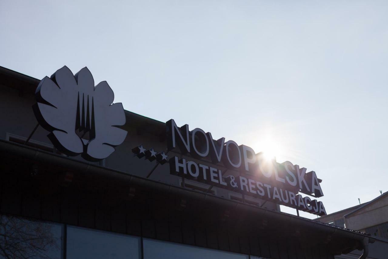 Novopolska - Hotel I Restauracja Kościan エクステリア 写真